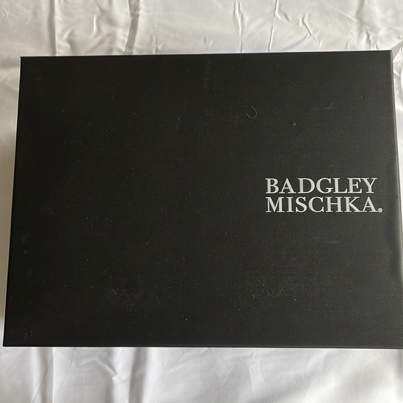 $225 Badgley Mischka Size 6 Unity Wedge Heel Sandal Shoe NWB - Picture 11 of 12